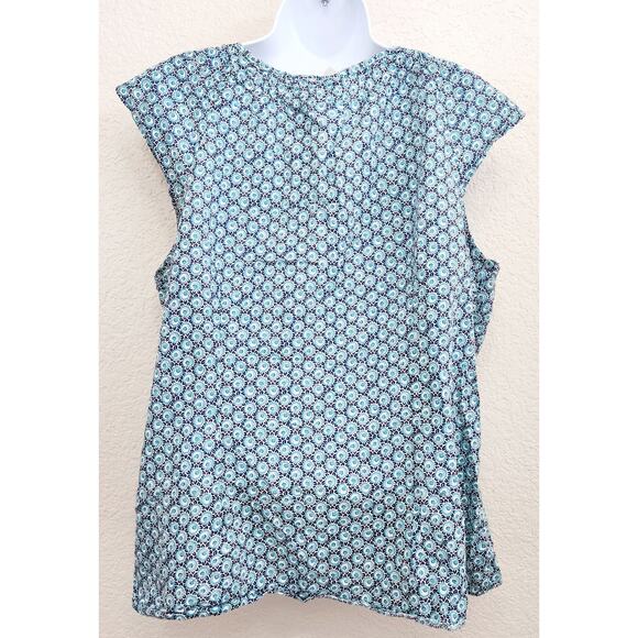 Merona Blue White Geo Print V Neck Tie Front Top XXL Ruffled Capped Sleeves Soft - Picture 2 of 4